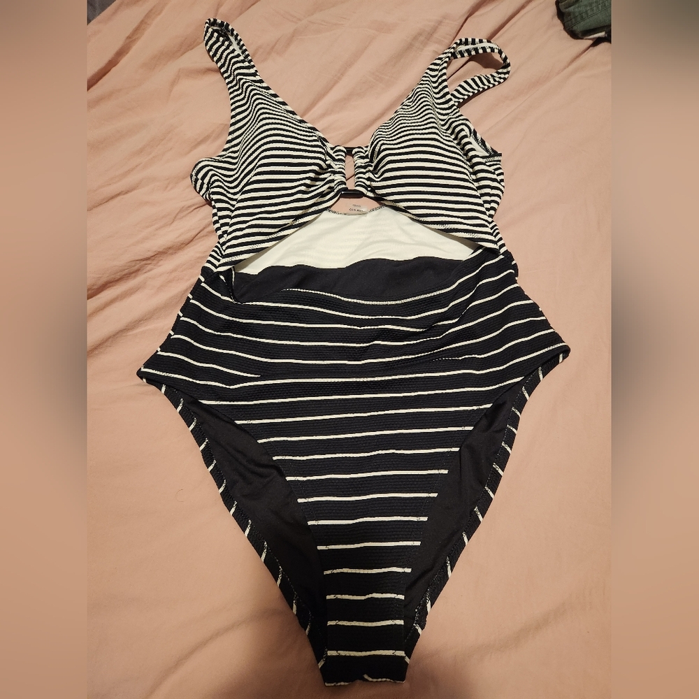 Old Navy One Piece Swimsuit